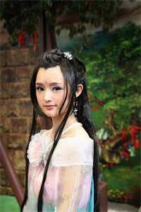 穿书七零文工团来了个大美人全集