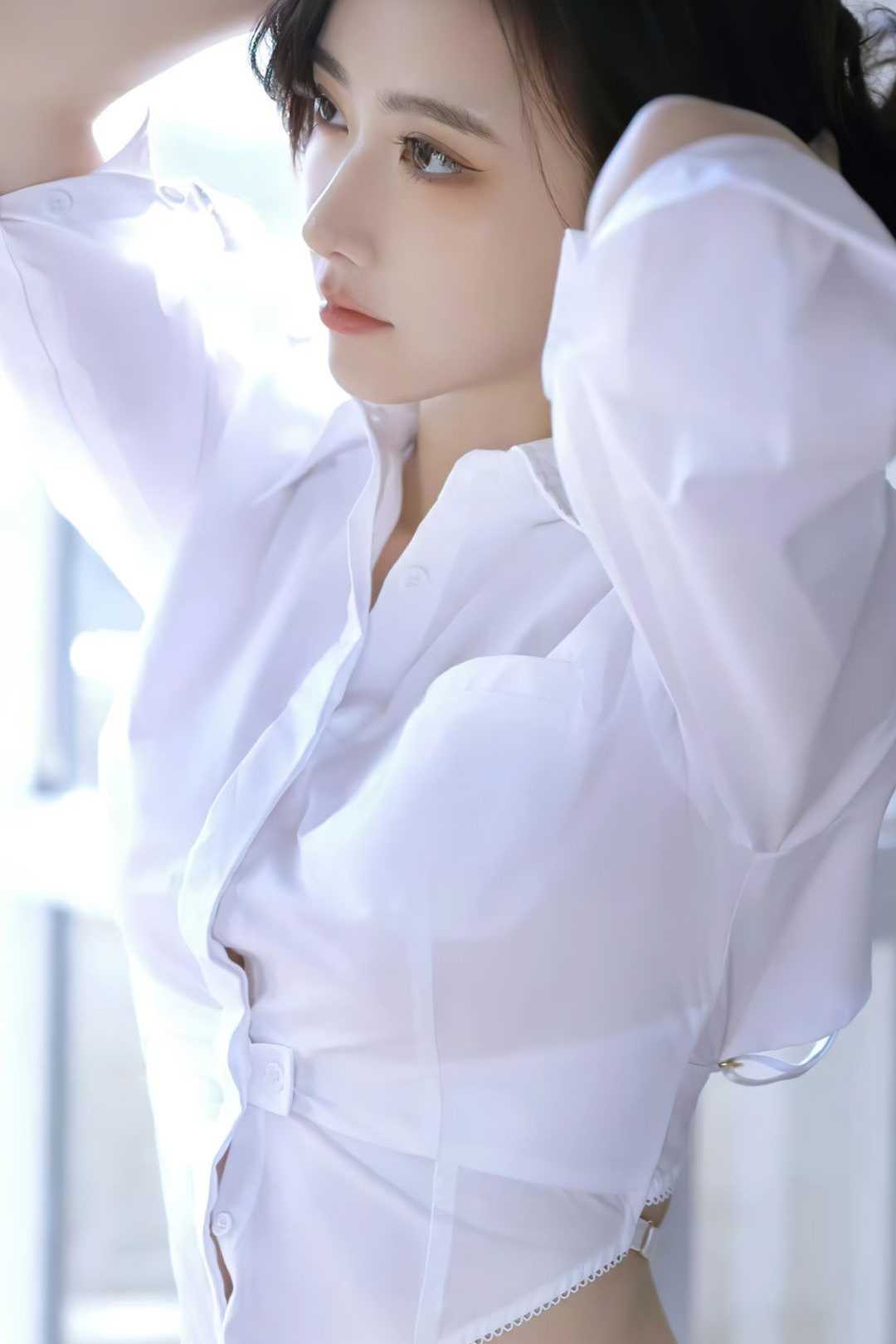 为了你我愿意热爱整个世界的插曲是什么歌
